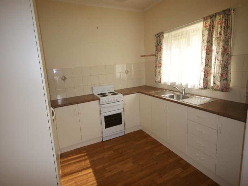 290 Poictiers Street, Deniliquin NSW 2710