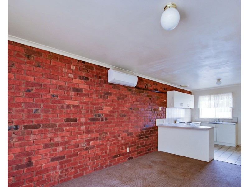 4/327 Finley Road, Deniliquin NSW 2710