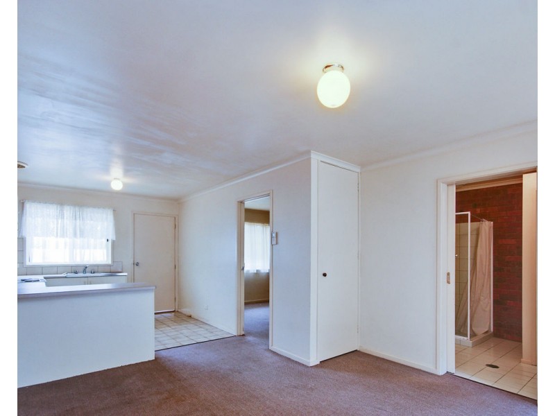 4/327 Finley Road, Deniliquin NSW 2710