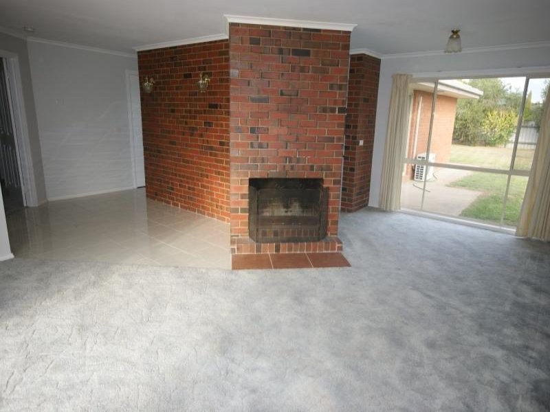 120 Crispe Street, Deniliquin NSW 2710