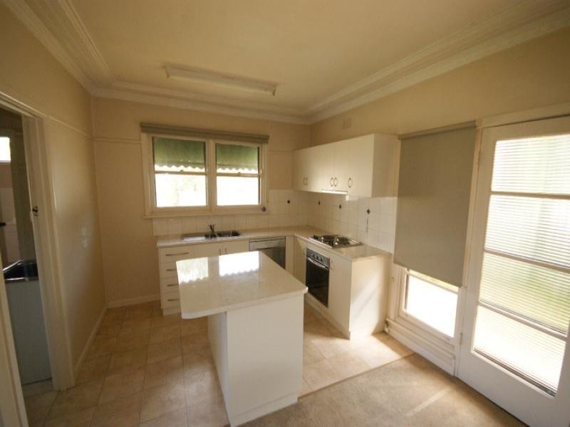 2 Watson Court, Deniliquin NSW 2710