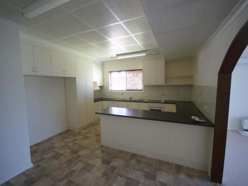 137 Dick Street, Deniliquin NSW 2710