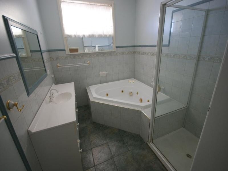 137 Dick Street, Deniliquin NSW 2710