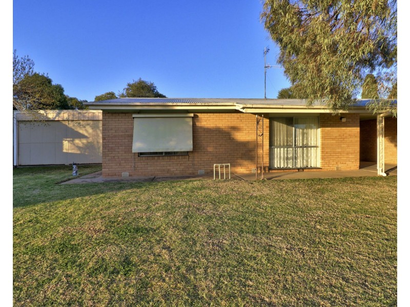 1/335 Wood Street, Deniliquin NSW 2710