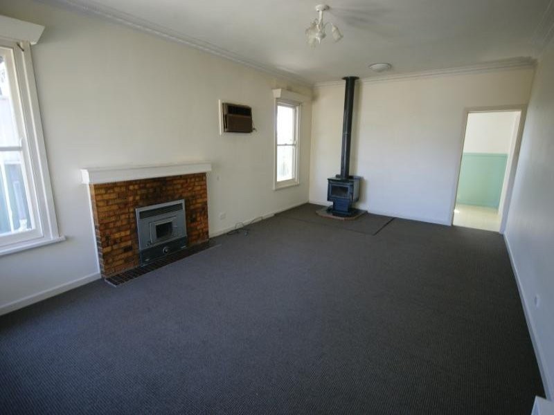 457 Henry Street, Deniliquin NSW 2710