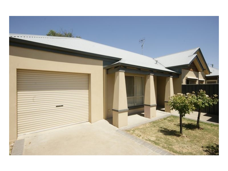 3/418 Poictiers Street, Deniliquin NSW 2710