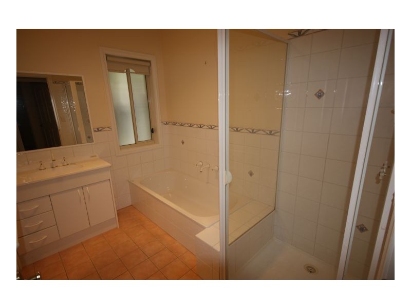 3/418 Poictiers Street, Deniliquin NSW 2710