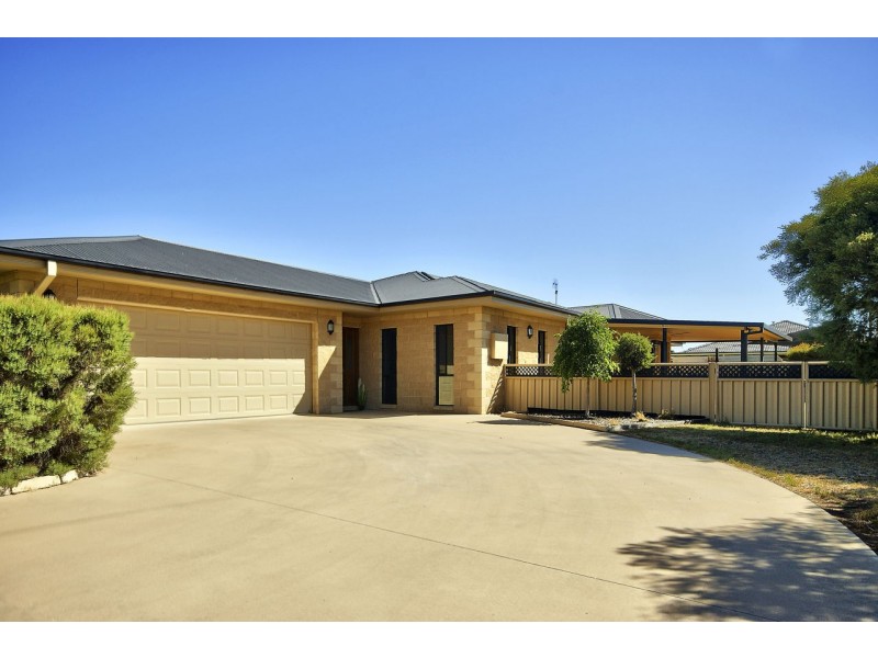 482 Henry Street, Deniliquin NSW 2710