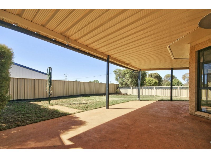 482 Henry Street, Deniliquin NSW 2710
