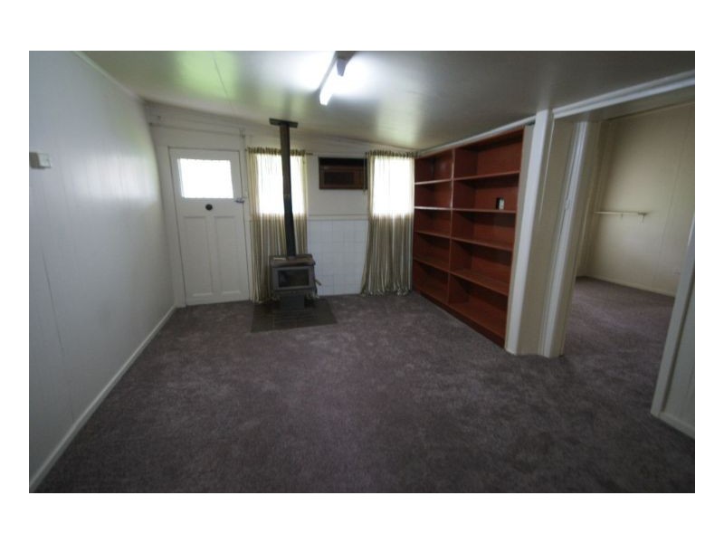 255 River St, Deniliquin NSW 2710