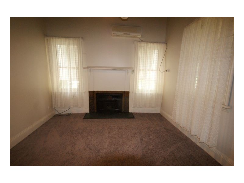 255 River St, Deniliquin NSW 2710