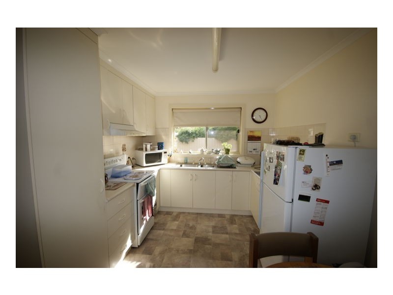 3/282 Wick St, Deniliquin NSW 2710