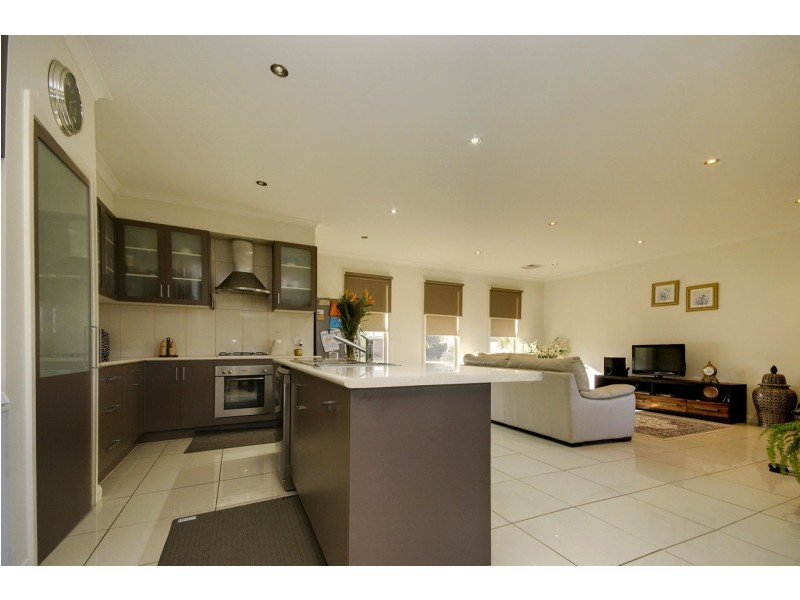 24 Butler Street, Deniliquin NSW 2710