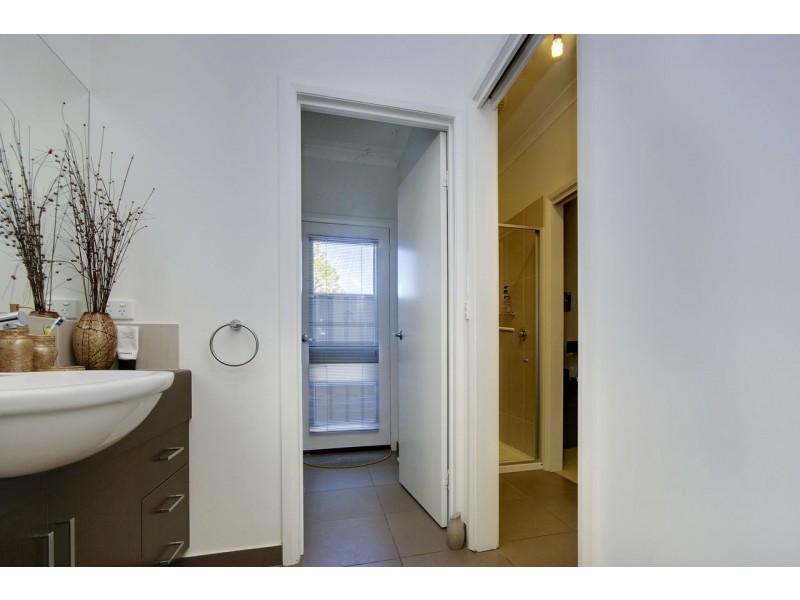 24 Butler Street, Deniliquin NSW 2710