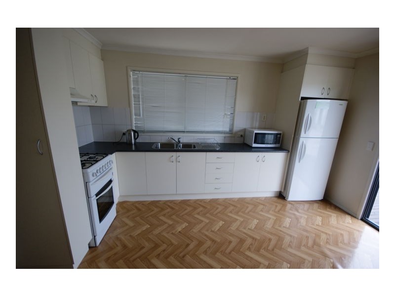 73-75 Butler Street, Deniliquin NSW 2710