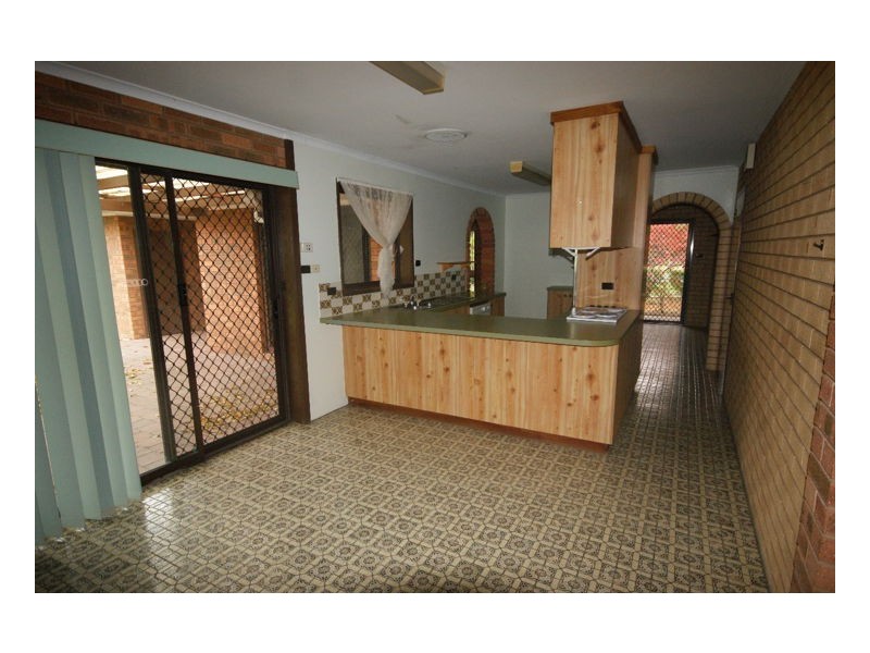 307 Victoria Street, Deniliquin NSW 2710