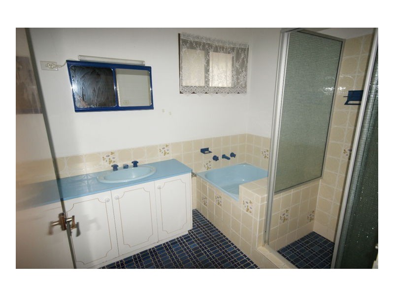 307 Victoria Street, Deniliquin NSW 2710