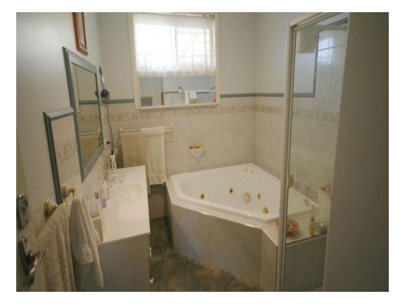 137 Dick Street, Deniliquin NSW 2710