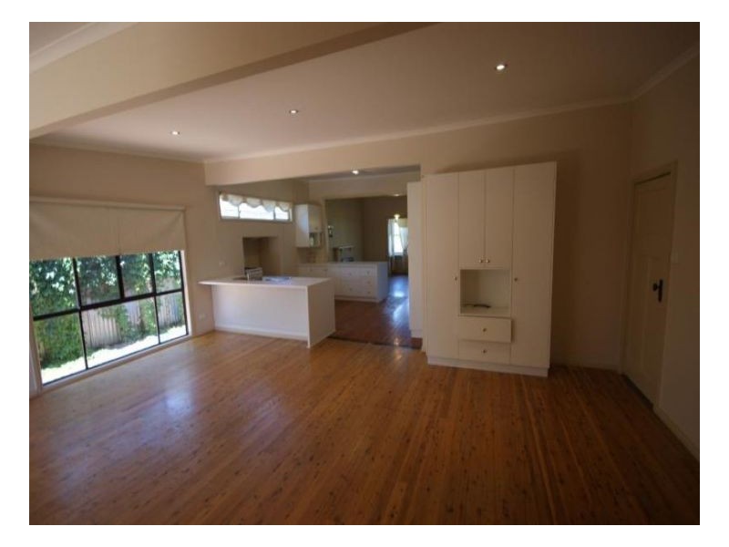 83 Junction Street, Deniliquin NSW 2710