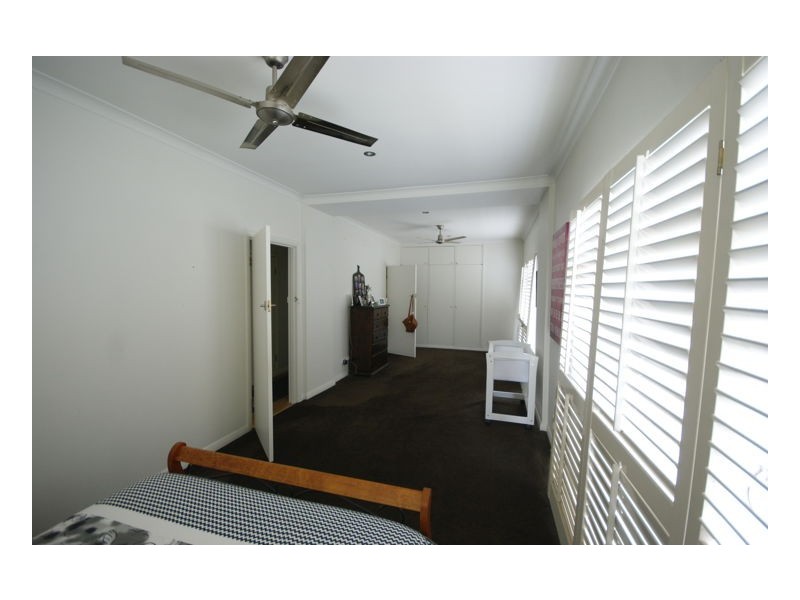 342 Albert St, Deniliquin NSW 2710