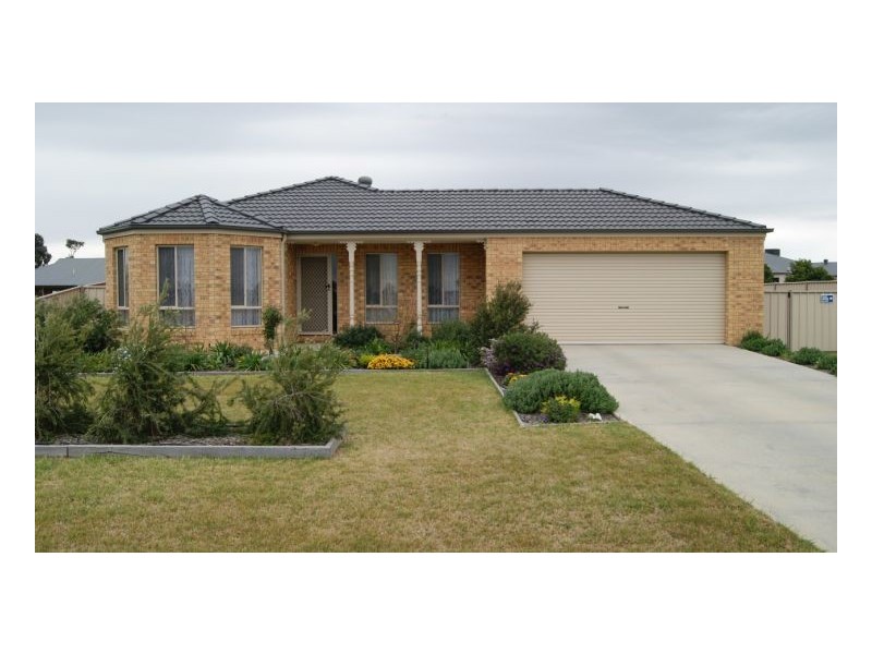 215 Hetherington Street, Deniliquin NSW 2710