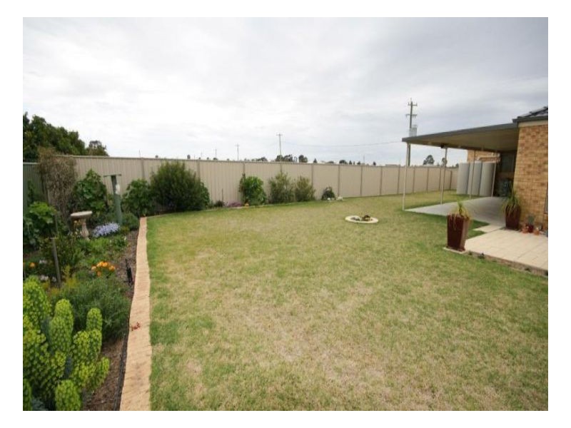 215 Hetherington Street, Deniliquin NSW 2710