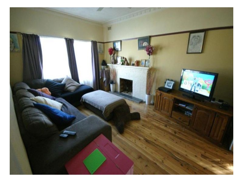 129 Wellington Street, Deniliquin NSW 2710