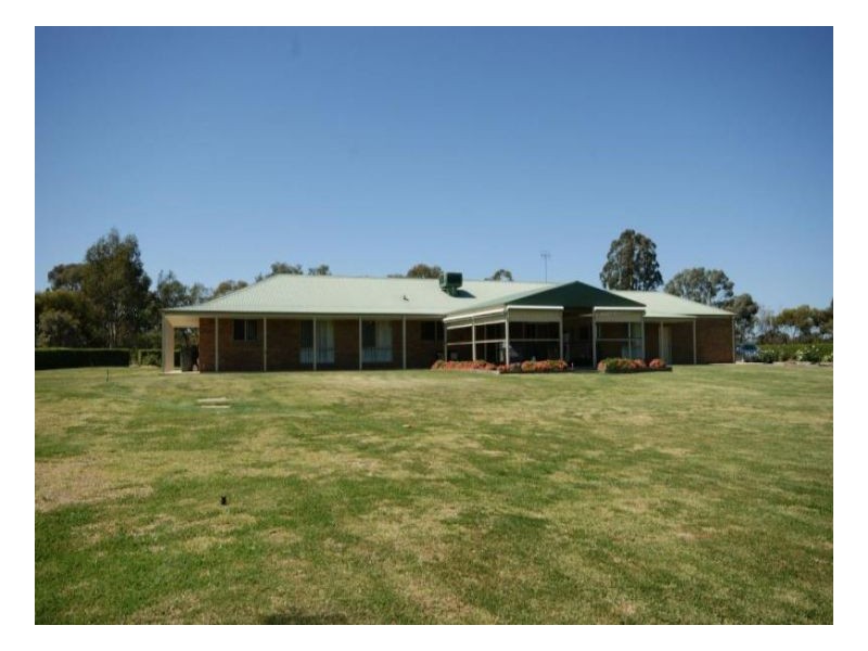 37 Pindara Lane, Deniliquin NSW 2710