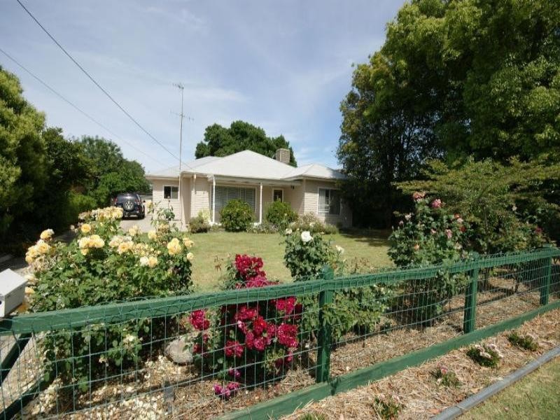 448 Wood Street, Deniliquin NSW 2710