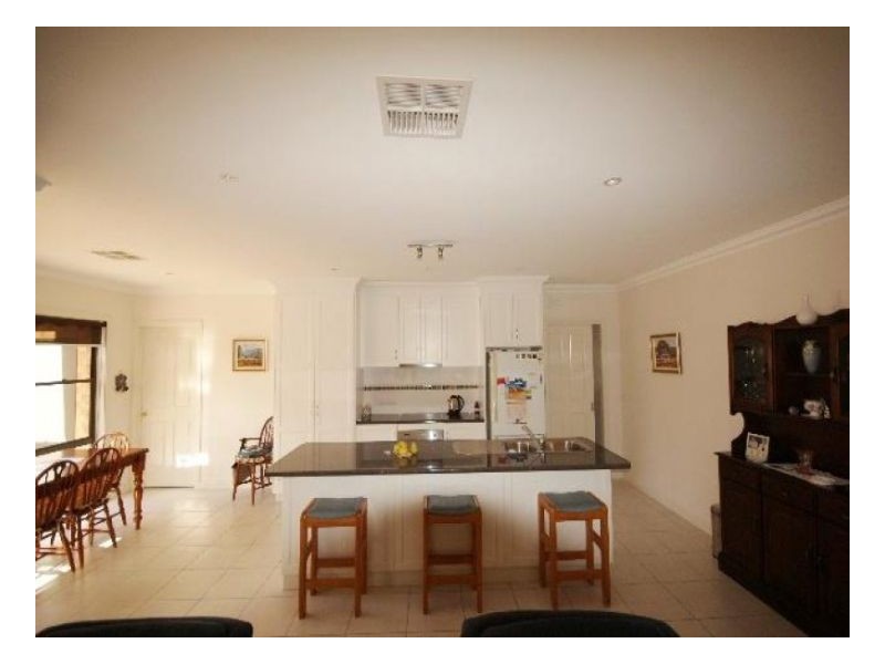 95 Edwardes Street, Deniliquin NSW 2710