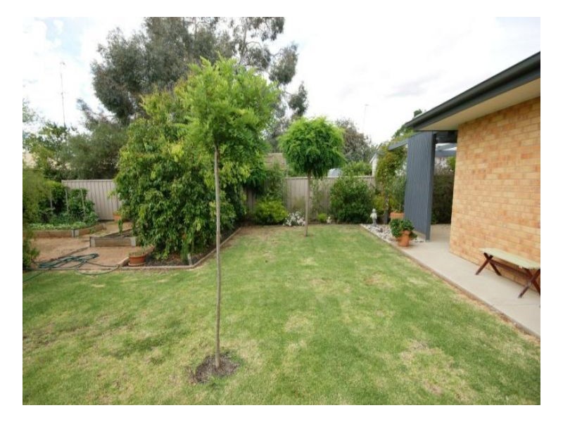 95 Edwardes Street, Deniliquin NSW 2710