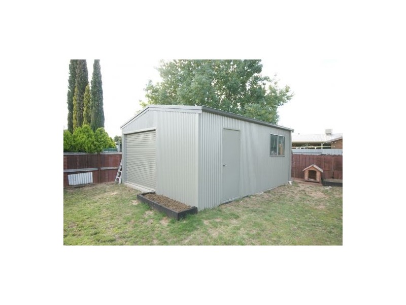 119 Burton Street, Deniliquin NSW 2710