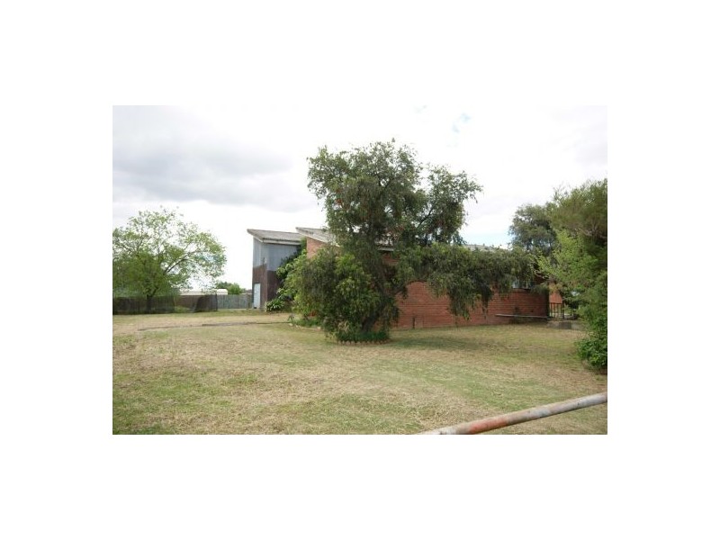 71  Butler St, Deniliquin NSW 2710