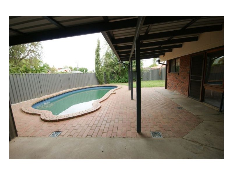 1/356 Wood St, Deniliquin NSW 2710