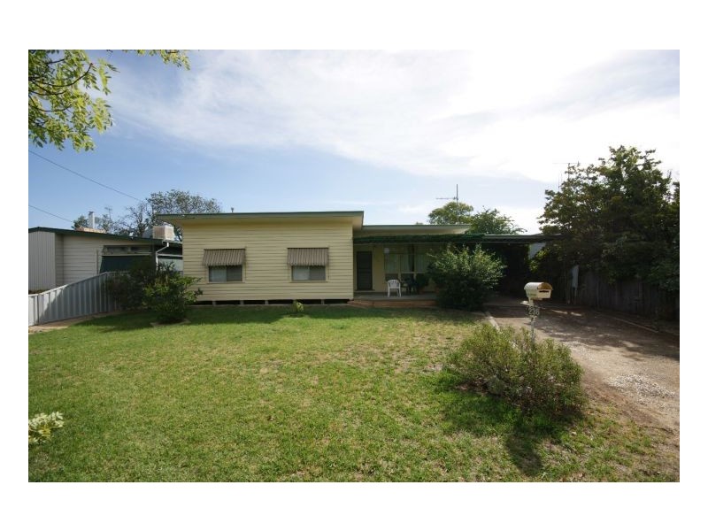 236 Burchfield Avenue, Deniliquin NSW 2710