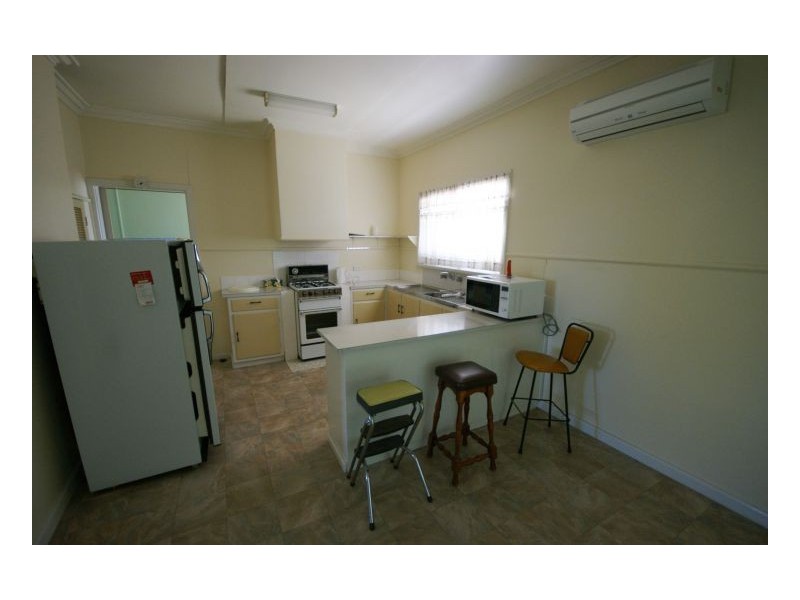 236 Burchfield Avenue, Deniliquin NSW 2710