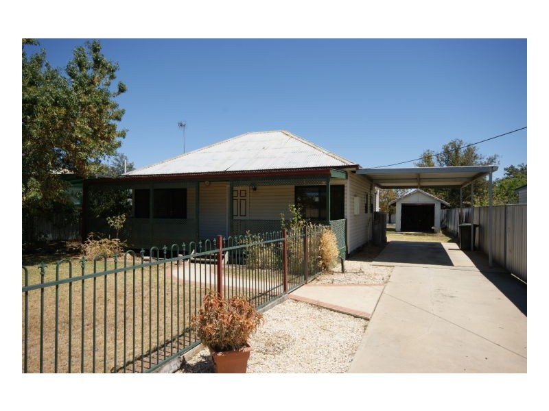 47 Butler St, Deniliquin NSW 2710