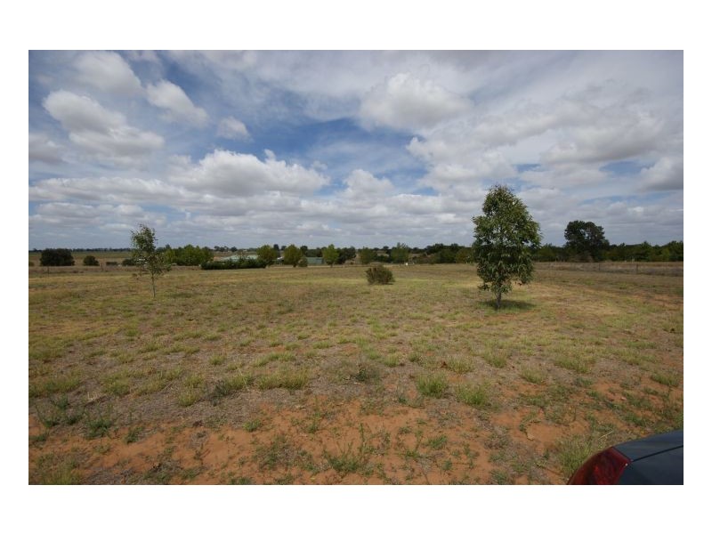 65  Mulumbah Estate, Deniliquin NSW 2710