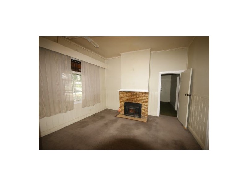 288 Duncan Street, Deniliquin NSW 2710