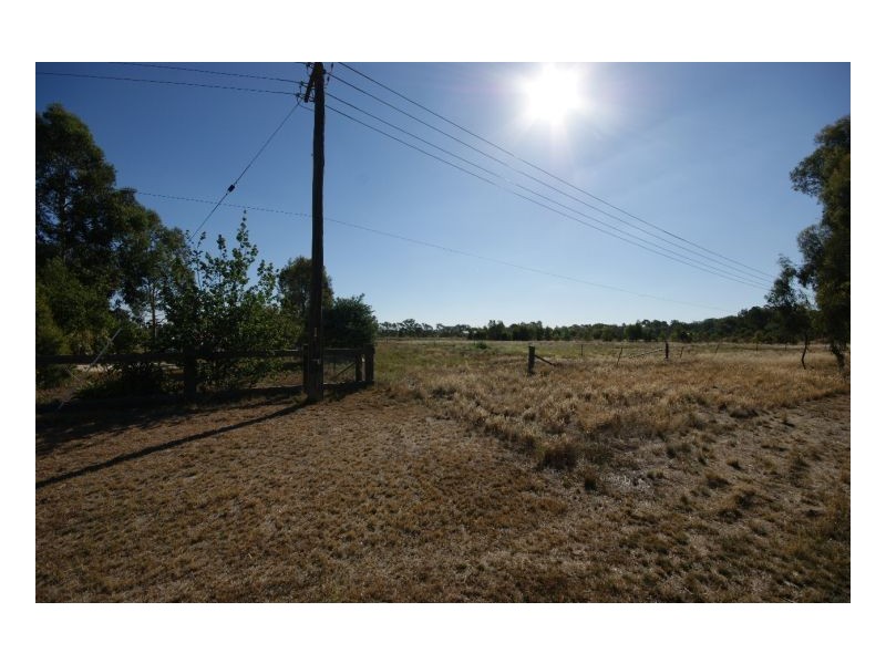 576 Harfleur St, Deniliquin NSW 2710