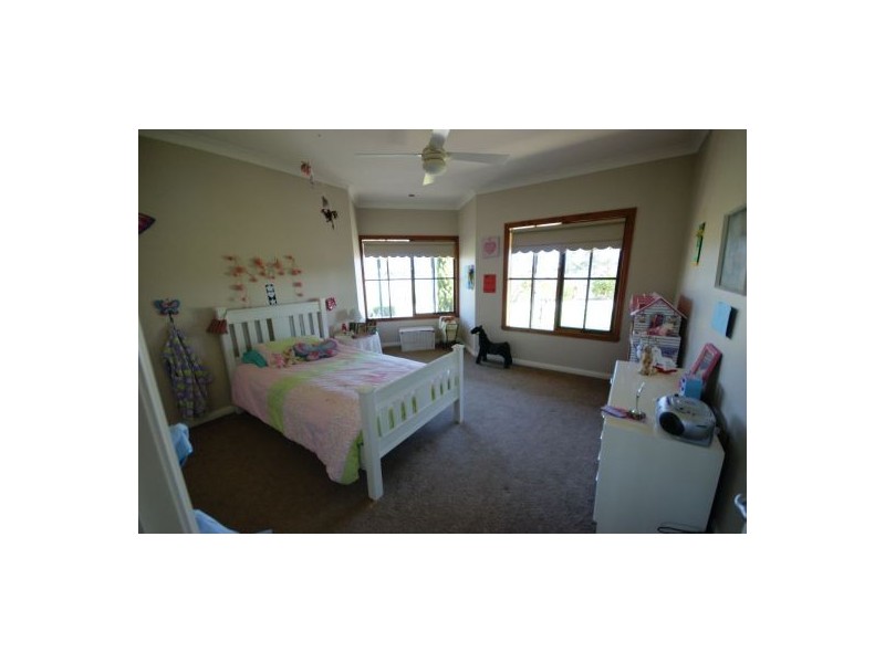 138 Henry St, Deniliquin NSW 2710