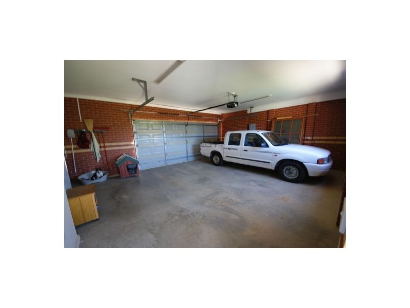 138 Henry St, Deniliquin NSW 2710