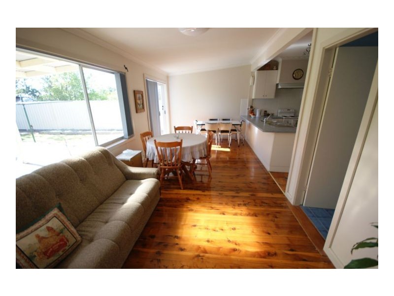 453 Wood St, Deniliquin NSW 2710