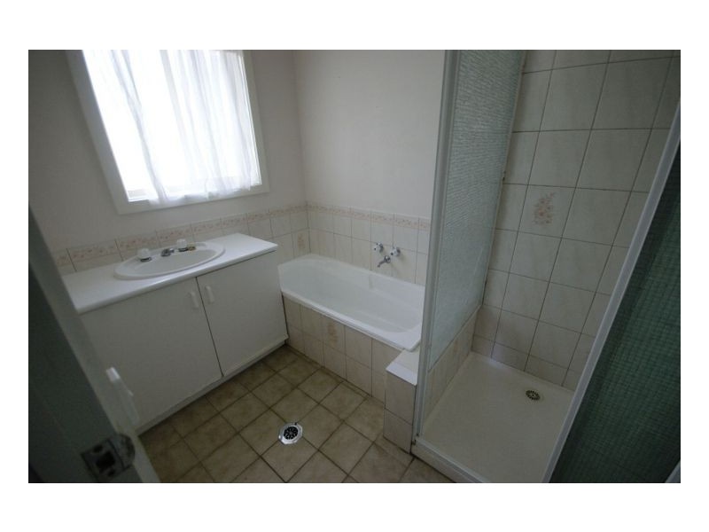 115 Burton St, Deniliquin NSW 2710