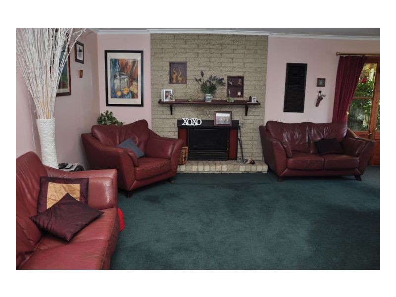 213 River St, Deniliquin NSW 2710