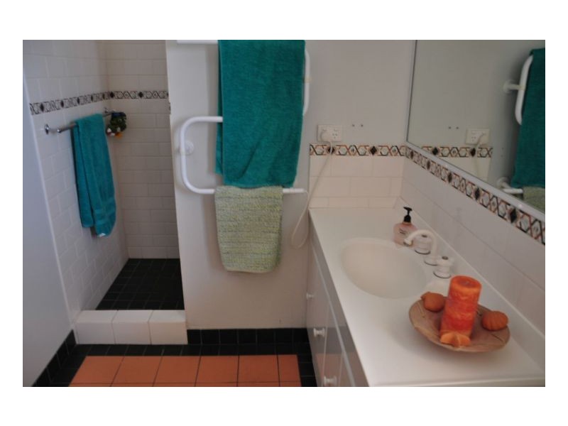 213 River St, Deniliquin NSW 2710