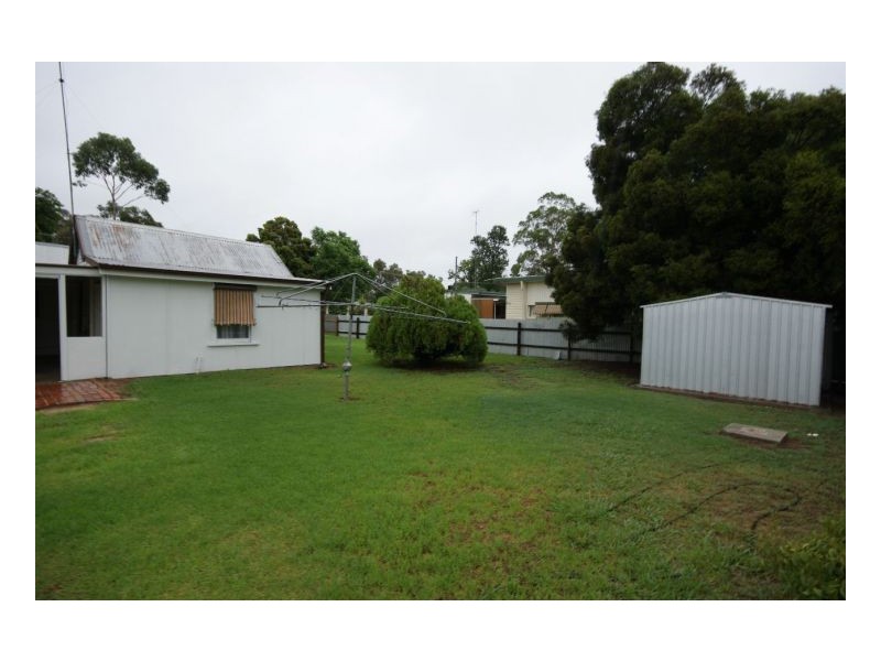 255 River Street, Deniliquin NSW 2710