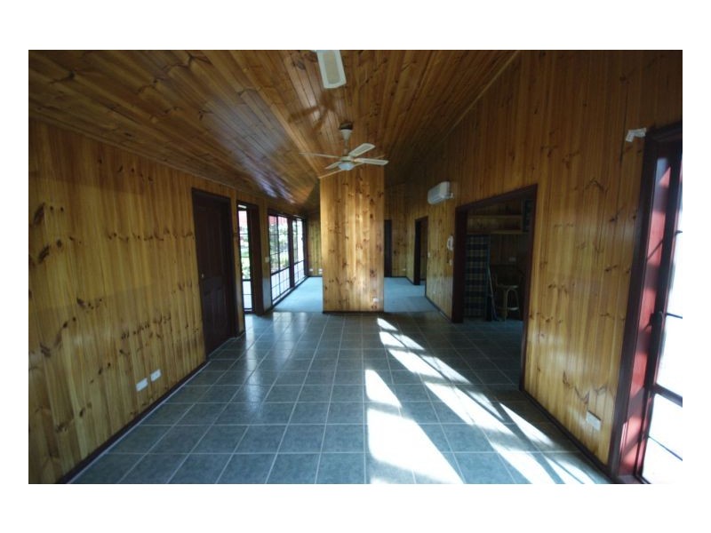 93 Macauley St, Deniliquin NSW 2710