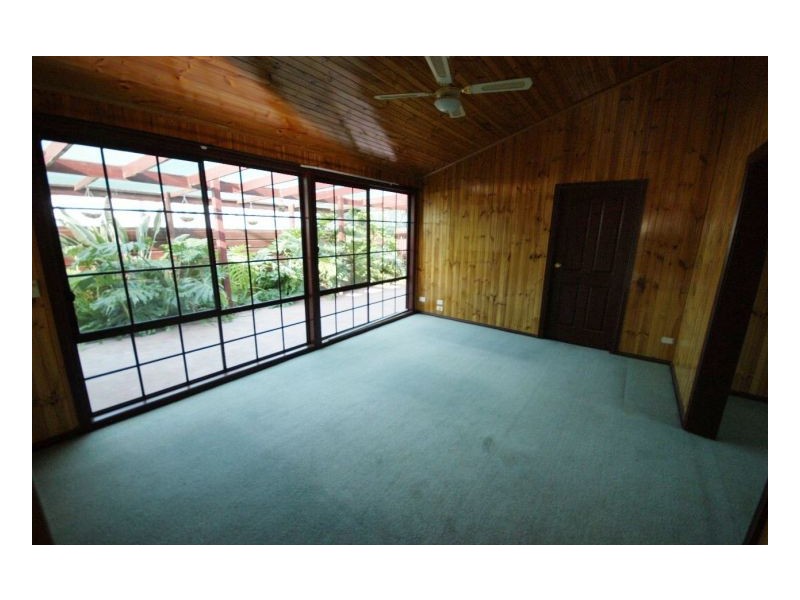 93 Macauley St, Deniliquin NSW 2710