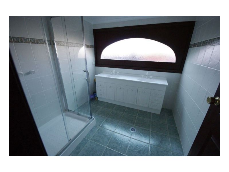 93 Macauley St, Deniliquin NSW 2710